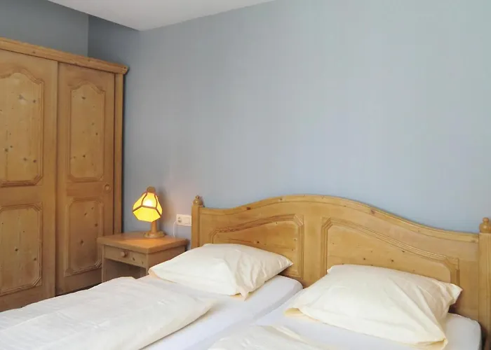 2 Bedroom Cozy In Casa de Férias